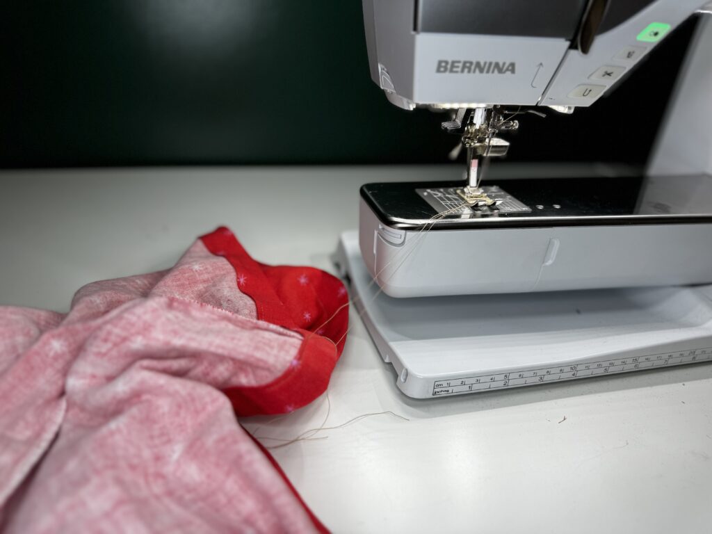 MOD 3: PLEATED INSET - League of Dressmakers